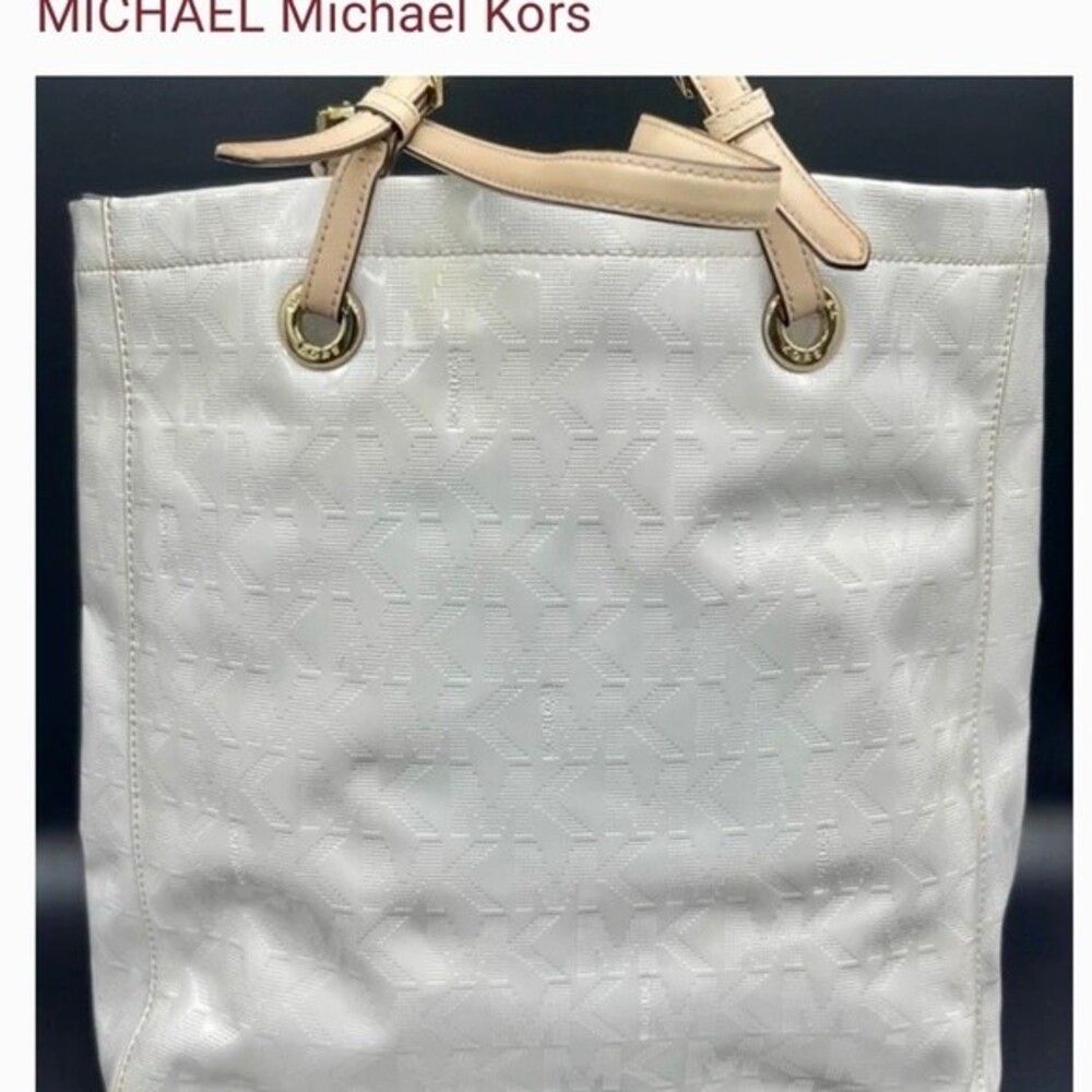 Micheal Kors white jet set logo tote bag